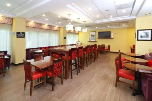 Hampton Inn by Hilton Guadalajara Aeropuerto, Guadalajara