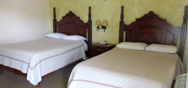Fiesta Brava Inn, Río Bravo