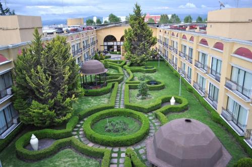 Courtyard Toluca Aeropuerto, Toluca