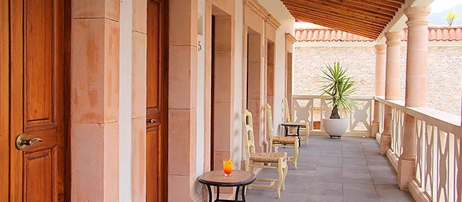 Casa Mateo, Bernal
