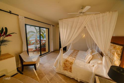 Tentaciones, Ixtapa / Zihuatanejo
