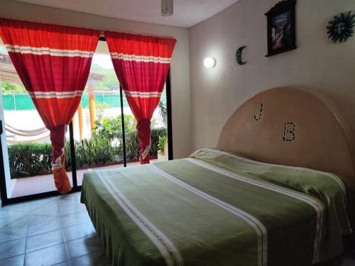 J.B., Ixtapa / Zihuatanejo