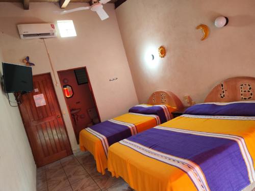 J.B., Ixtapa / Zihuatanejo