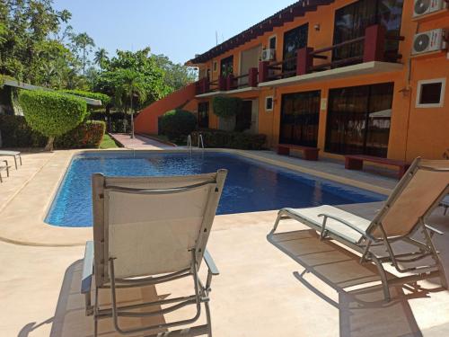 J.B., Ixtapa / Zihuatanejo