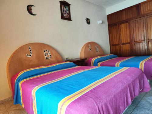 J.B., Ixtapa / Zihuatanejo