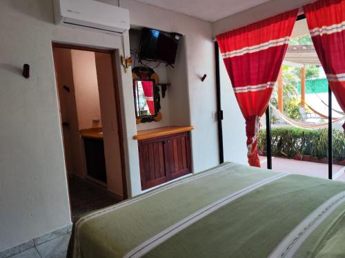 J.B., Ixtapa / Zihuatanejo