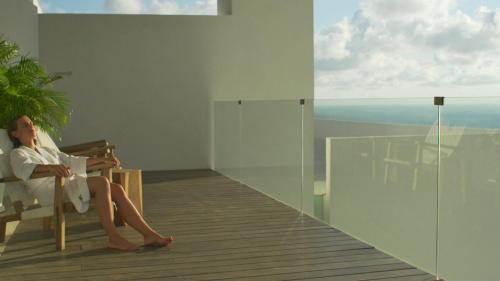 Encanto, Acapulco