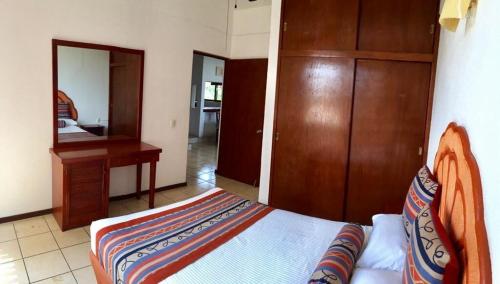 Quinta Carrizalillo, Puerto Escondido