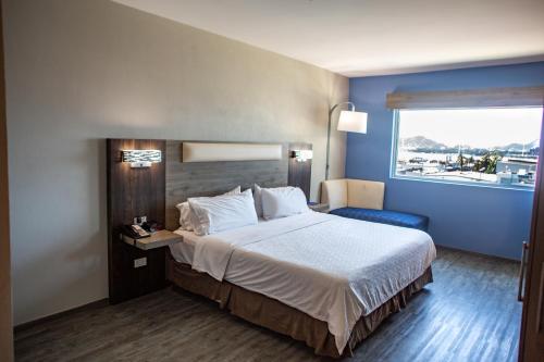 Holiday Inn Express, Manzanillo