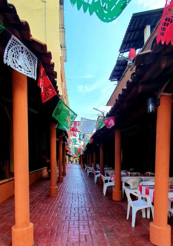 Corona Zihua, Ixtapa / Zihuatanejo