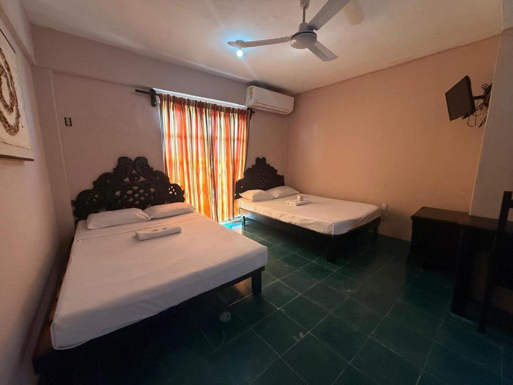 Colonial San Carlos, Cancún
