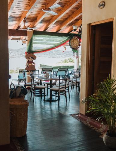 Villa del Pescador, Ixtapa / Zihuatanejo