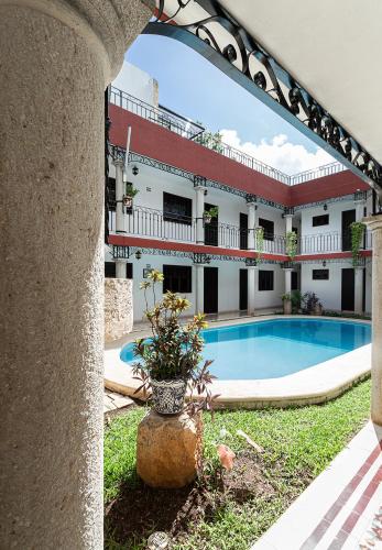 Colonial La Aurora, Valladolid