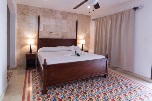 Colonial La Aurora, Valladolid