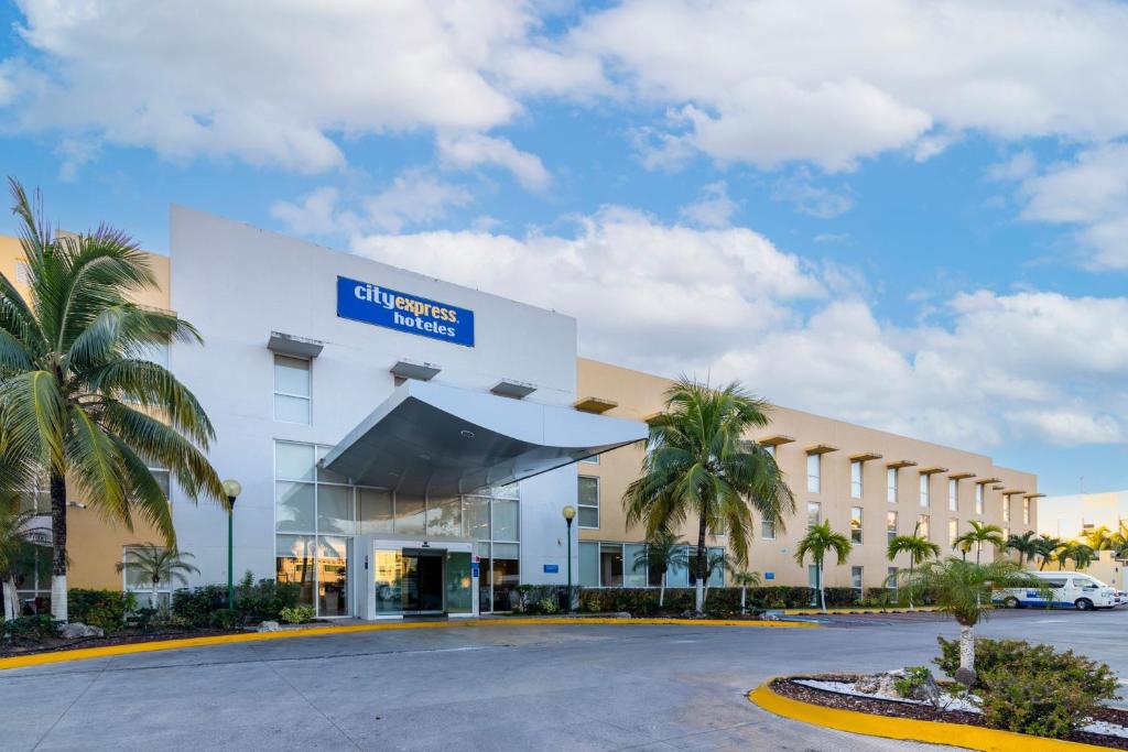 City Express Playa del Carmen, Playa del Carmen