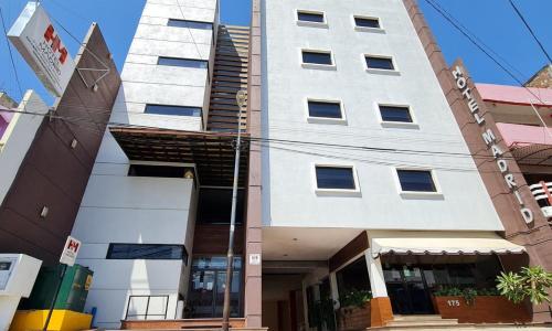 Madrid, Tuxtla Gutiérrez