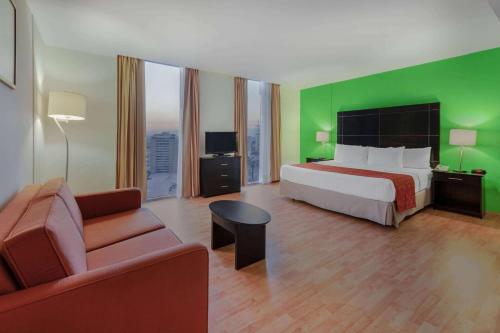 La Quinta by Wyndham Puebla Palmas Angelopolis, Puebla
