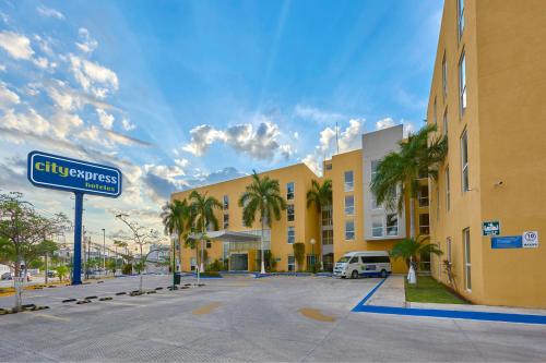 City Express Campeche, Campeche