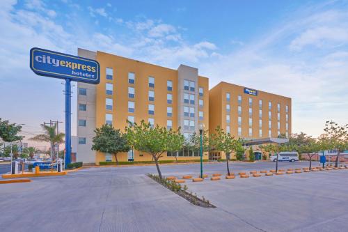 City Express Irapuato Norte, Irapuato
