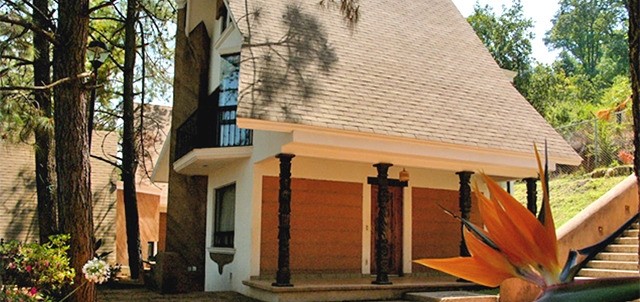 Turinjandi Resort, Zirahuén