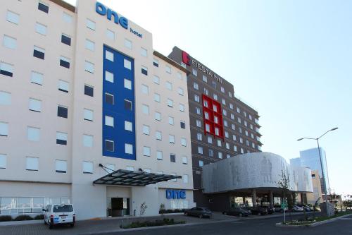 One Centro Sur, Querétaro