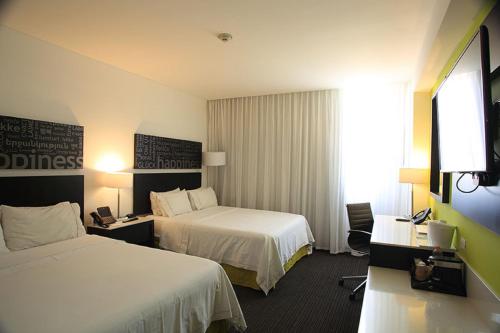 Holiday Inn Express and Suites Puebla Angelopolis, Puebla