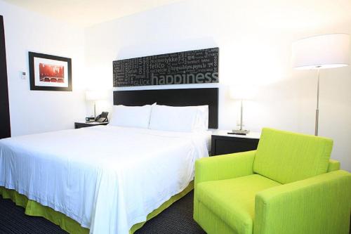 Holiday Inn Express and Suites Puebla Angelopolis, Puebla