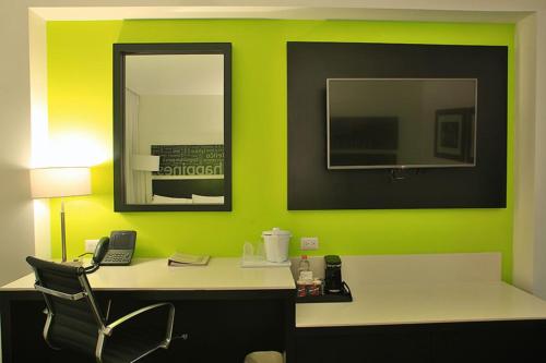 Holiday Inn Express and Suites Puebla Angelopolis, Puebla