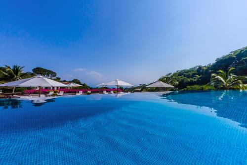 Grand Matlali Riviera Nayarit, La Cruz de Huanacaxtle