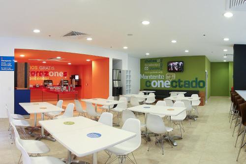 One Poliforum, León