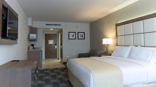 Holiday Inn Express and Suites Juventud, Chihuahua