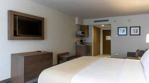 Holiday Inn Express and Suites Juventud, Chihuahua