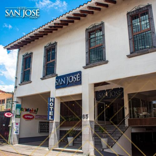 San José Plaza, Coatepec