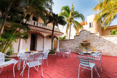 LM, Puerto Aventuras