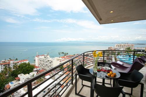 Pinnacle Resorts 180, Puerto Vallarta