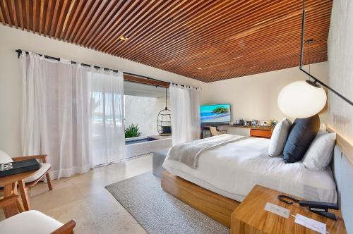 Tago Tulum, Tulum