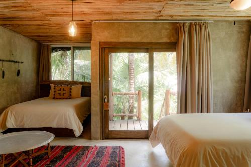 Nomade, Tulum