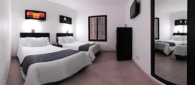 El Hotelito, Guadalupe