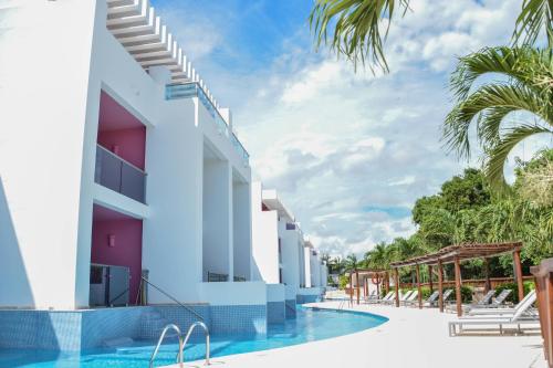 Family Club at Grand Riviera Princess, Xcalacoco