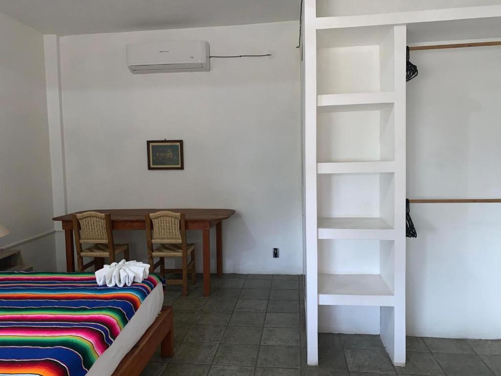 Las Olas, Puerto Escondido