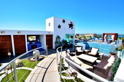 HBlue, La Paz