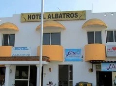 Albatros, Manzanillo