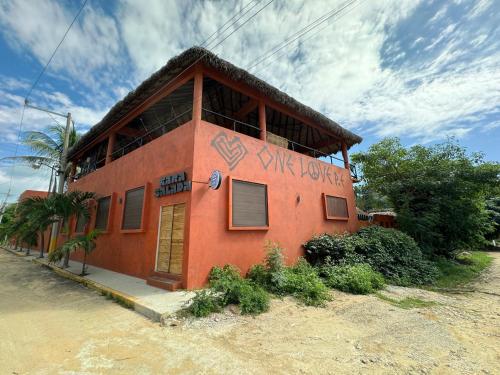One Love Hostal, Puerto Escondido