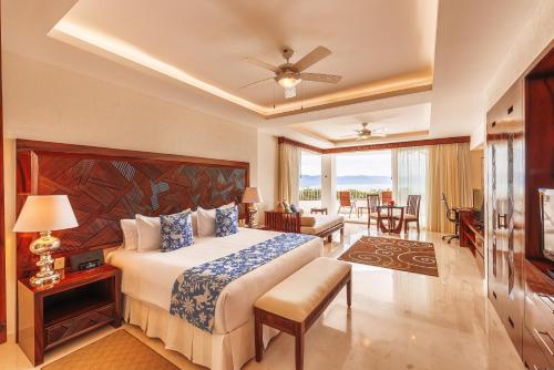 Grand Miramar All Luxury Suites and Residences, Puerto Vallarta