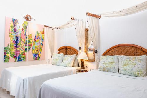 Monyoli, Acapulco