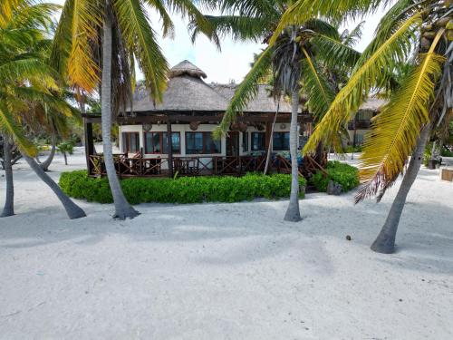 Grand Slam Fly Fishing Lodge, Punta Allen