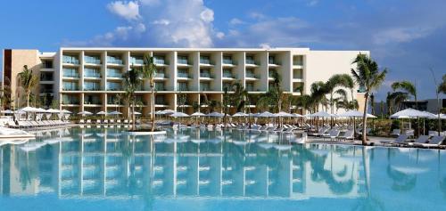 Grand Palladium Costa Mujeres Resort and Spa, Playa Mujeres