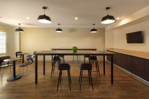 Extended Suites Cataviña, Mexicali
