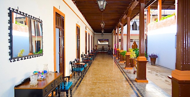 Villa de Flores, Uruapan