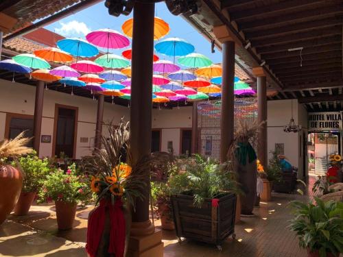 Villa de Flores, Uruapan
